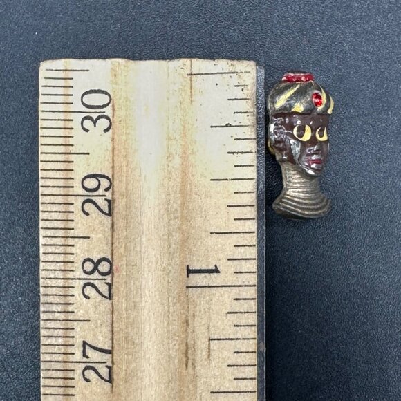 Vintage Button Pendant Blackamoor African Woman Figural Metal Red Accent Turban - Picture 7 of 7
